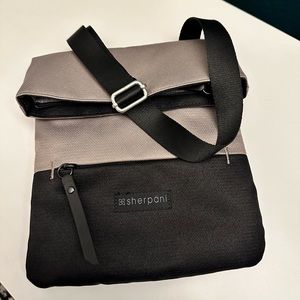 Sherpani Pica mini crossbody